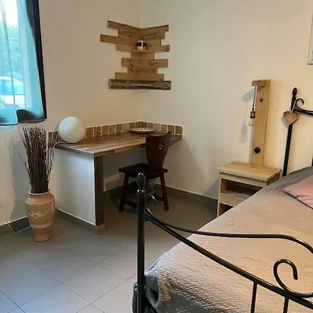90 M2 Proche De Corte Soveria