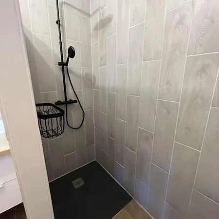 90 M2 Proche De Corte *