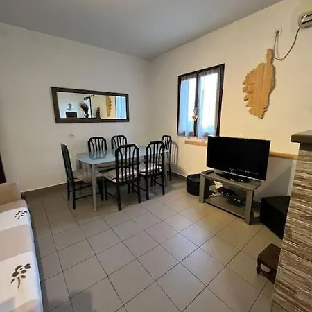 90 M2 Proche De Corte