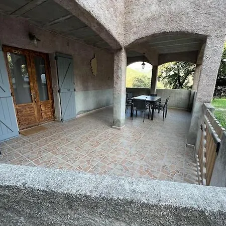 90 M2 Proche De Corte Apartment