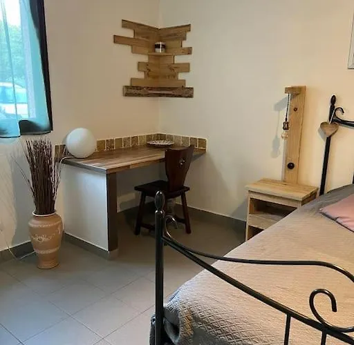 90 M2 Proche De Corte Soveria