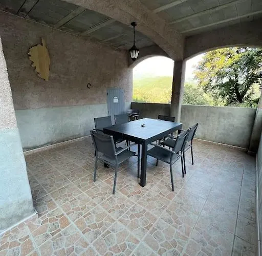 90 M2 Proche De Corte Soveria