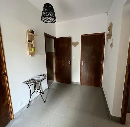 公寓 90 M2 Proche De Corte *