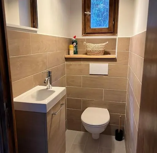 90 M2 Proche De Corte *