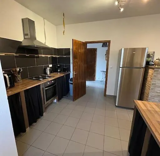 公寓 90 M2 Proche De Corte